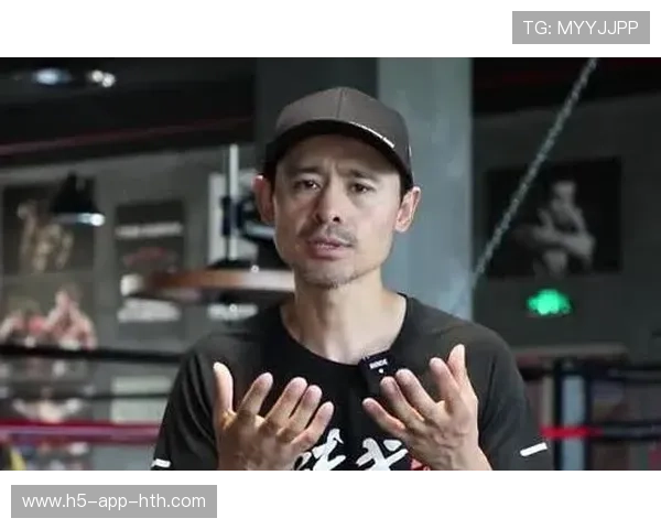 中国拳王怒批裁判：我不是来跑步的