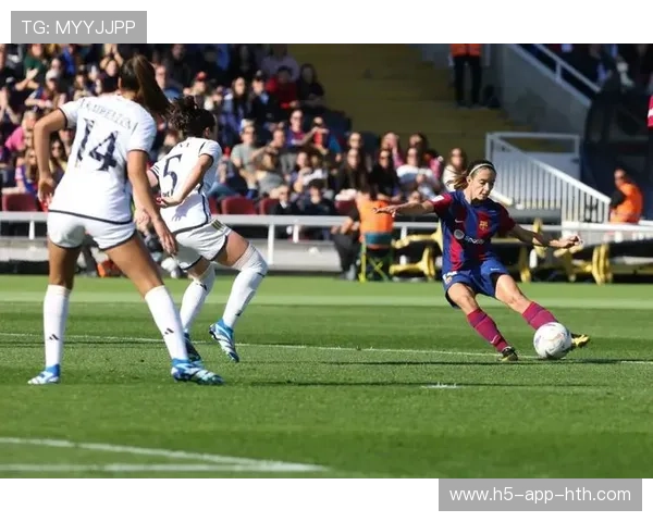 皇马女足全体进入决战模式，迎接挑战，目标夺冠