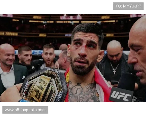 UFC选手闪击KO震动全网观看量爆炸：一夜之间的传奇从这里起飞